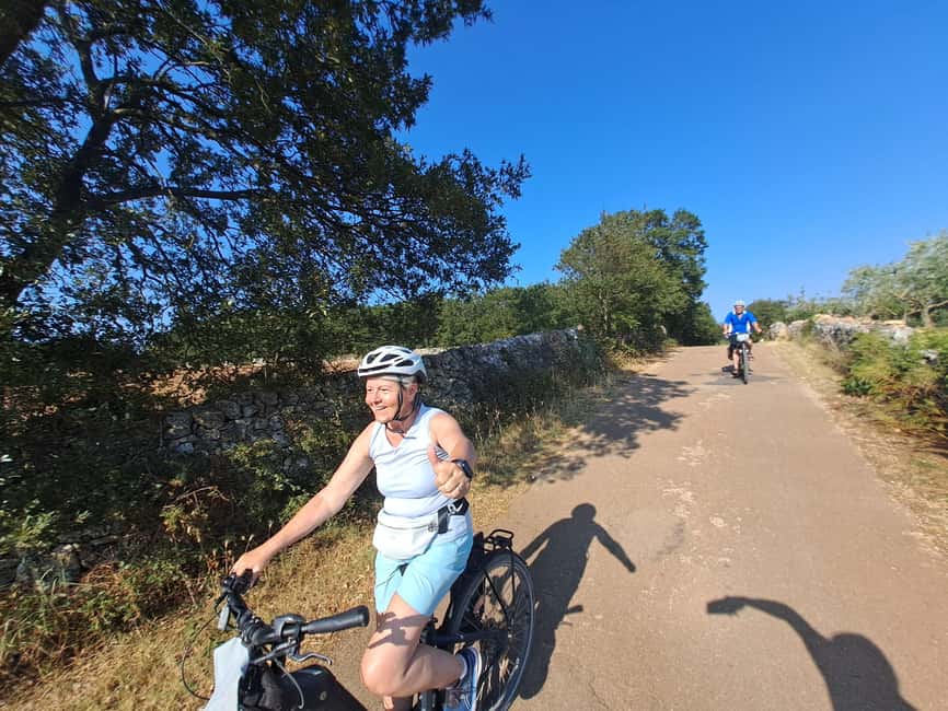 Alberobello: Guided e-bike tour + mill & donkey farm - Meet Rocco at Alberobello’s downtown parking