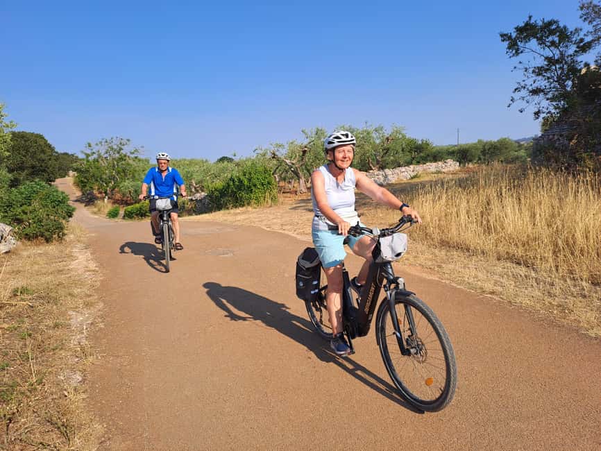 Alberobello: Guided e-bike tour + mill & donkey farm - The family flour mill: grain to flour in plain, hands-on terms