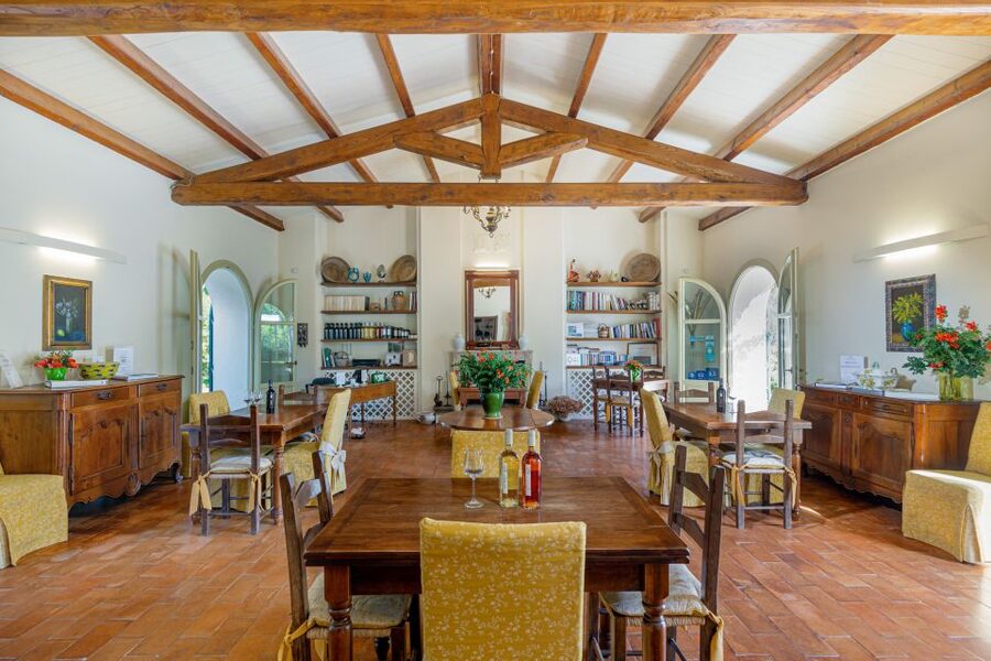 Alghero: Wine and Olive Oil Tasting at a Local Farm - Your Guide and the Farm Story: What You’ll Learn in Plain Language