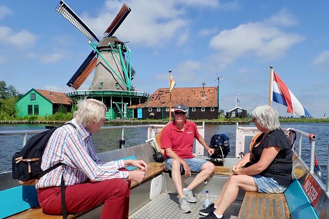 Amsterdam private tour to windmills, cheese farm and villages - Simonehoeve cheese farm: tastings, wooden shoes, and a family-run pace
