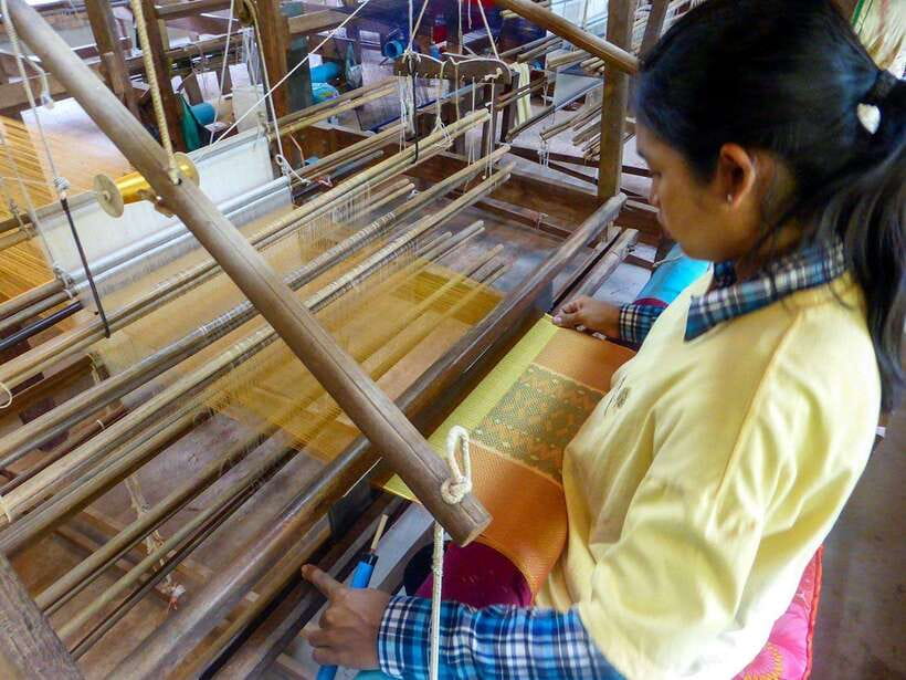 Angkor Silk Farm & Lotus Silk Farm: Siem Reap Discovery Tour - Price and Timing: Is $25 for 4 Hours Good Value?