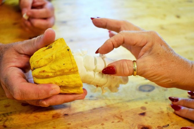 Award Winning Farm Tour: Coffee, Chocolate and Unique Gifts - Coffee and Cacao Walking Tour: Learning Without Making It Complicated
