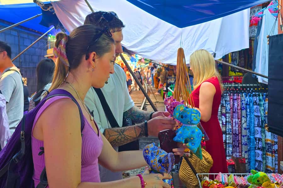 Bangkok: Private Floating & Railway Markets with Farm Visits - Key moments that make this day trip work