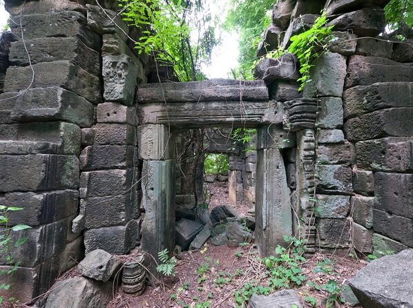 Banteay Chhmar Temple & Silk Farm Private Day Trip from Siem Reap - Key highlights worth planning for