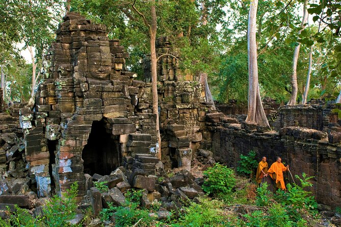 Banteay Chhmar Temple & Silk Farm Private Day Trip from Siem Reap - Why Banteay Chhmar feels like a different day