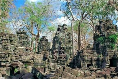 Banteay Chhmar Temple & Silk Farm Private Day Trip from Siem Reap - Banteay Chhmar: jungle-side Angkor with a late-reign feel