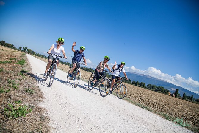 Bevagna E-Bike Farm to Table - Start in Torre del Colle: Bike Fitting and Route Briefing