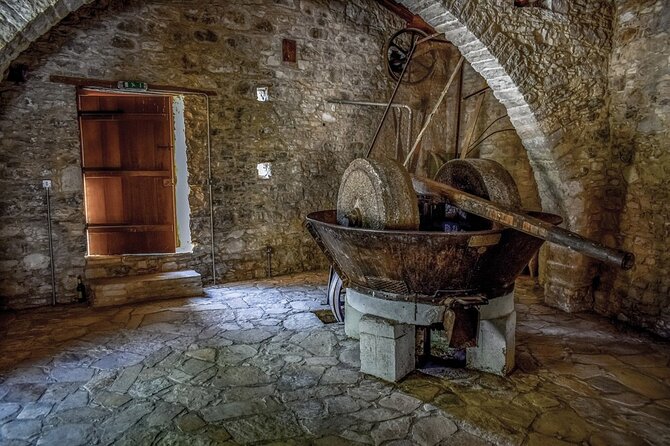 Bio Farm Private Olive Oil Tasting, Farm to Fork Meal & Temple of Poseidon Tour - Temple of Poseidon on a sea cliff: what to expect in 30 minutes