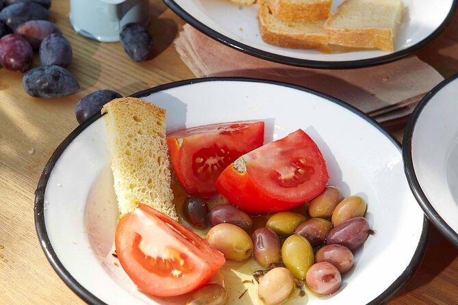 Bio Farm Private Olive Oil Tasting, Farm to Fork Meal & Temple of Poseidon Tour - Who should book this private farm and Poseidon day