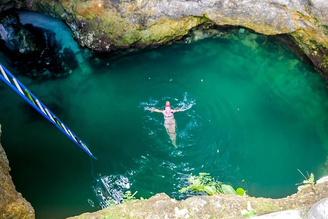 Blue Hole Mineral Spring plus Weed Farm Combo Tour with Transportation - Riding From Montego Bay to Negril’s Hills in Air-Conditioned Comfort