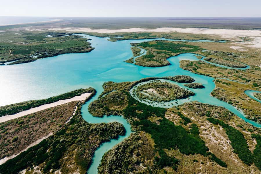 Broome: Helicopter Flight and Willie Creek Pearl Farm Tour - From Pickup to Cable Beach: How the First Flight Leg Feels