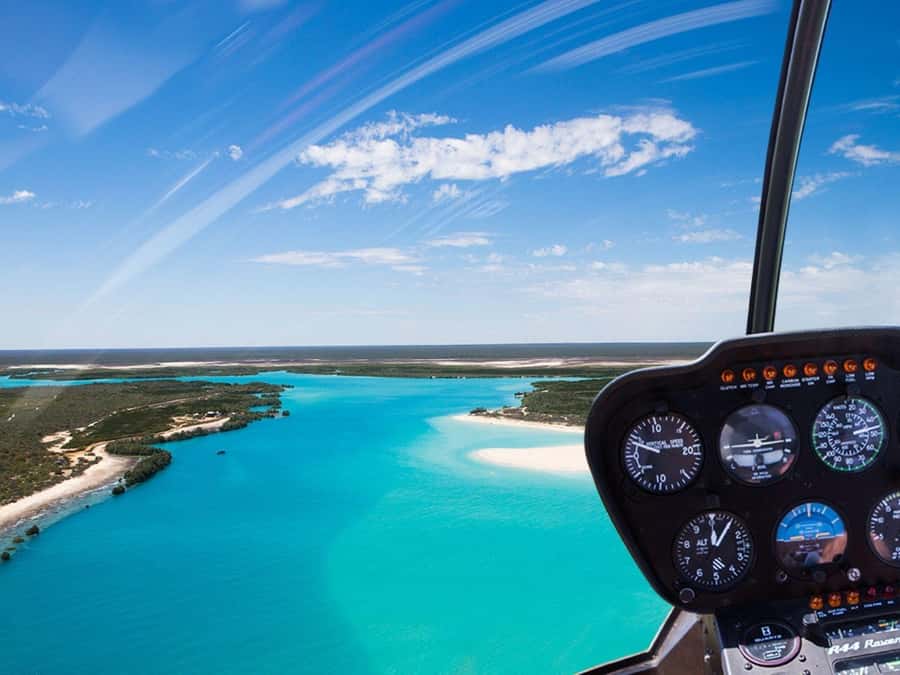Broome: Helicopter Flight and Willie Creek Pearl Farm Tour - The Return Flight: Gantheaume Point, Broome Jetty, and Roebuck Bay