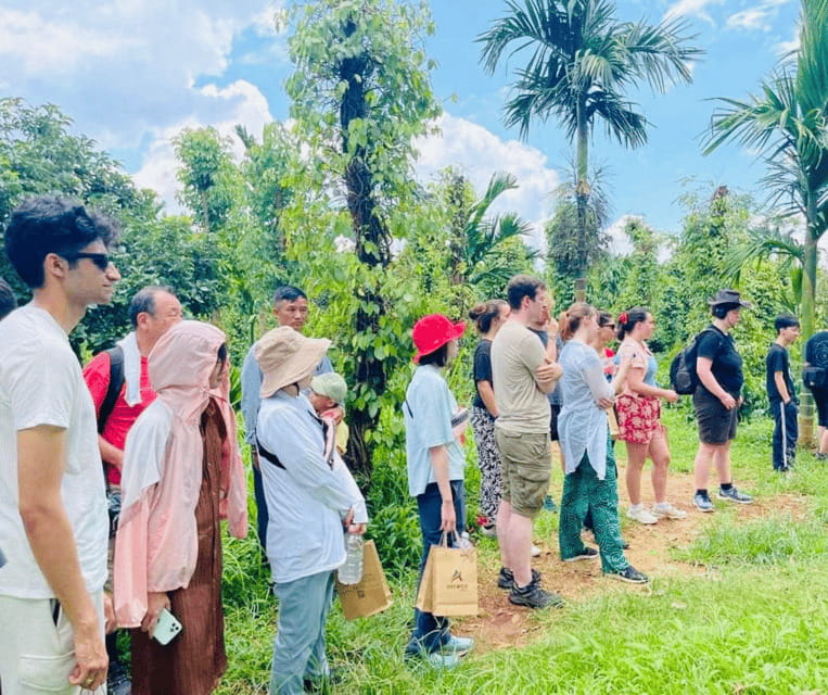 Buon Ma Thuot: Bean to Brew Coffee Farm Tour with Tasting - The tasting finish: black or milk coffee, machine or filter