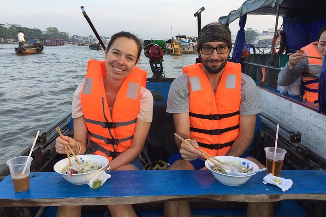 Cai Rang floating market, see sunrise, CaCao orchard, small canal - Muoi Cuong cocoa orchard: fruit-to-chocolate in about half an hour