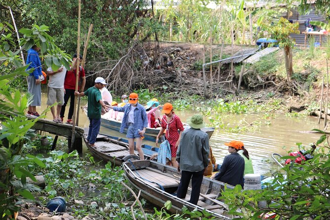 Can Tho day tour: fruit garden&floating fish farm in Son islet - Co Bac Wharf meets your afternoon plan: start point and pacing