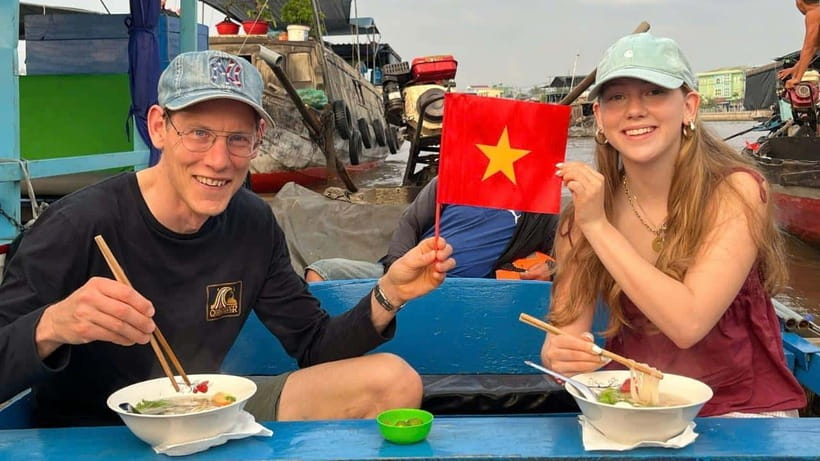 Can Tho: Floating Market explore local life, Mekong farm - The family rice noodle house: how the work actually gets done
