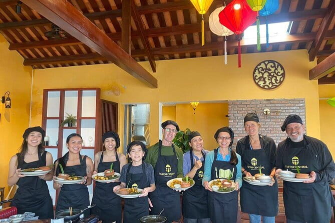 Cooking Class with Tra Que Eco Farm & Local Market Discovery - Hoi An Market Shopping (8:45–10:00 Style): How to Pick Better Ingredients