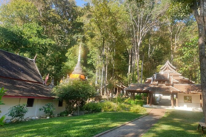 Doi Suthep Temple, Pha Lat Temple, Sticky Waterfall, Orchid farm - A Well-Run Temple and Waterfall Day in Chiang Mai