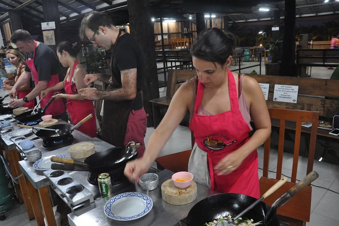 Evening Cooking Class in Organic Farm with Local Market Tour - The Organic Farm Kitchen: Your Own Station and Six Dishes