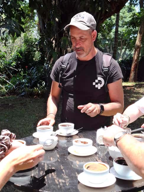 FAIRVIEW COFFEE FARM DAY TOUR - Schedule Details: Two Daily Shows and a Tight Time Window