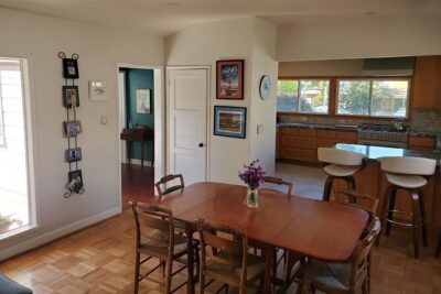 Farm-to-Table Experience in Long Beach, California - Finding the Meeting Point in Alamitos Heights (and Getting to the Market)