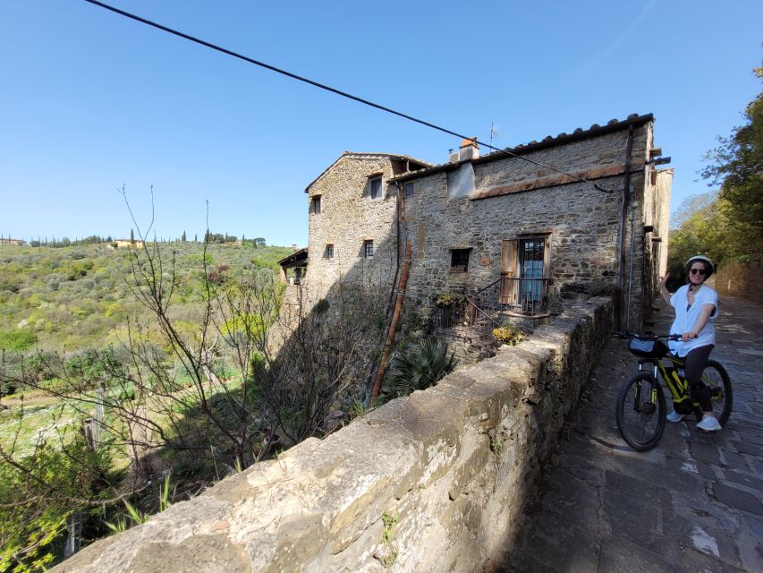 Florence: Chianti Hills Bike Tour with Farm Lunch & Wine - The Guide Factor: why you remember the people, not just the scenery