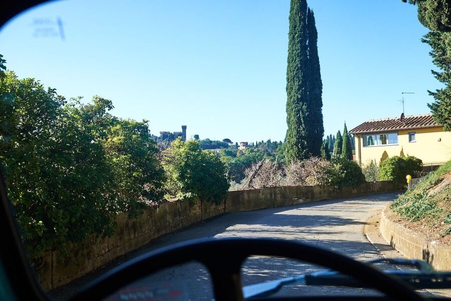Florence: Vintage Fiat 500 Tour with Wine Tasting at Winery - The family-run winery stop: olive oil, cold cuts, and wine tasting
