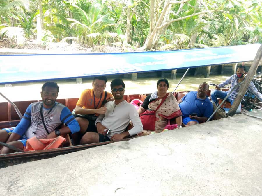 From Bangkok: Floating & Railway Markets Tour & Coconut Farm - Coconut sugar farm near the market: what a hands-on stop should actually teach you