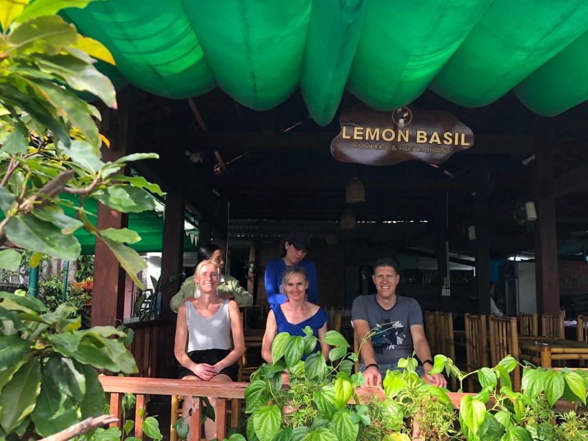 From Hoi An: Cooking Class at Organic Farm - Meet the chefs: English instruction and a very relaxed family vibe