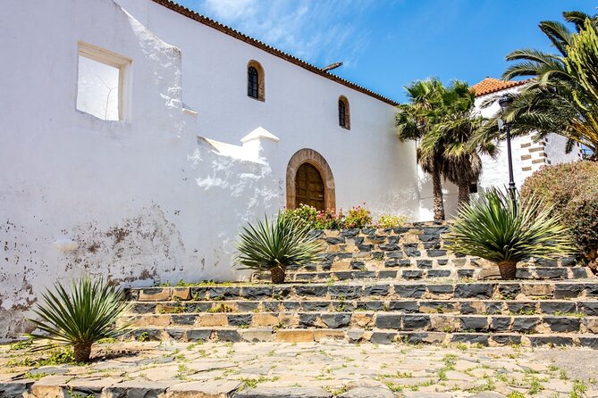 Fuerteventura Villages Caves and Farm Tour with Lunch from North - Los Alares Goat Farm: Cheese, Jams, and Honey Rum Liqueur