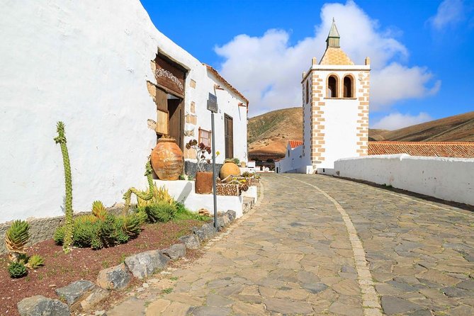Fuerteventura Villages Caves and Farm Tour with Lunch from South - Key highlights worth planning for