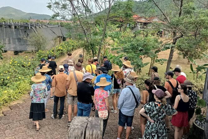 Full day Tour, Countryside, Pepper farm & Kep, crab market... - Guide and driver: why the day feels smooth