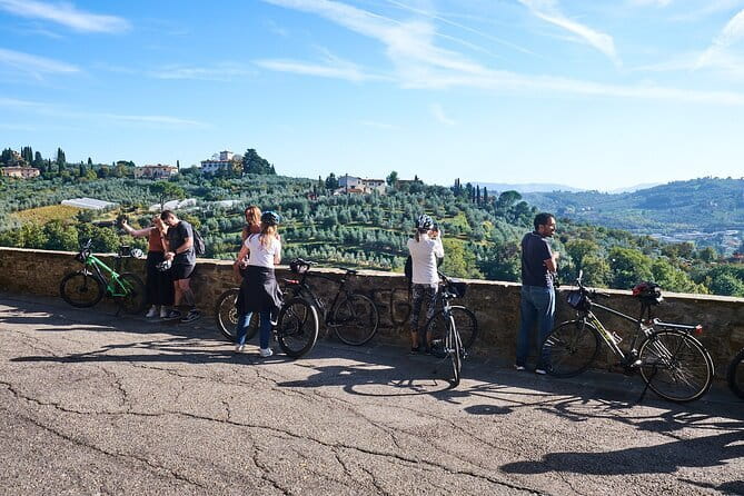 Full-Day Tuscany and Chianti Hills Bike Tour With Lunch at Farm - Passing Through Real Town Life: Main Square and Town Park