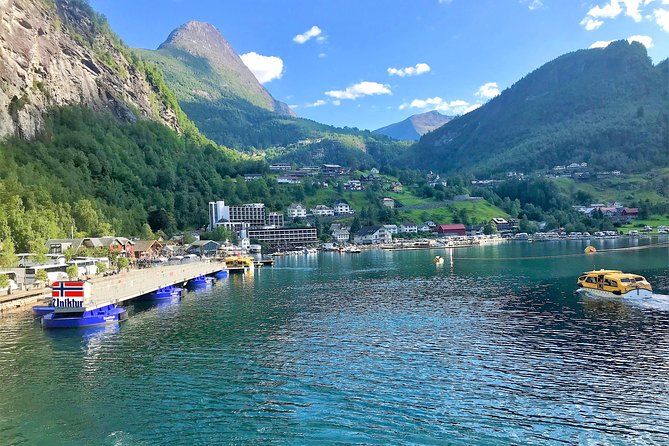 Geiranger by Royal route, 5 hours with visiting a high-mountain farm - Flydalsjuvet: Chair of Queen Sonja and a small surprise