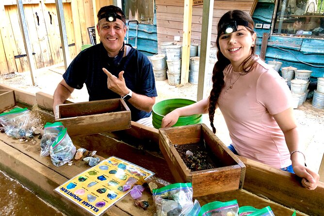 Gem Mining and Goat Farm Walking Tour in Hendersonville - Two Hours of Water-Flume Gem and Fossil Mining