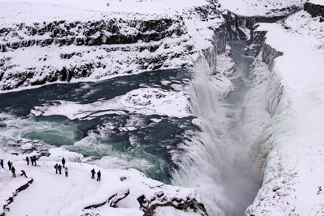 Golden Circle Day Tour in Mini Bus from Reykjavik with Fridheimar Tomato Farm - Gullfoss Waterfall: Iconic Power and Short, Worthwhile View Time