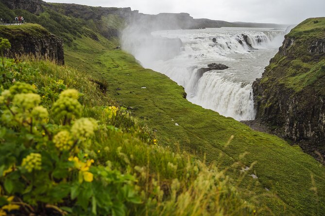 Golden Circle with Kerid Crater & Local Farm Visit in Small Group - Gullfoss: timing the viewpoints for mist, power, and photos