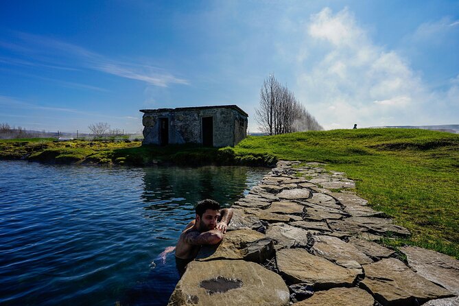 Golden Circle with Tomato Farm Lunch & Secret Lagoon Bathing - Þingvellir National Park: where geology turns into history