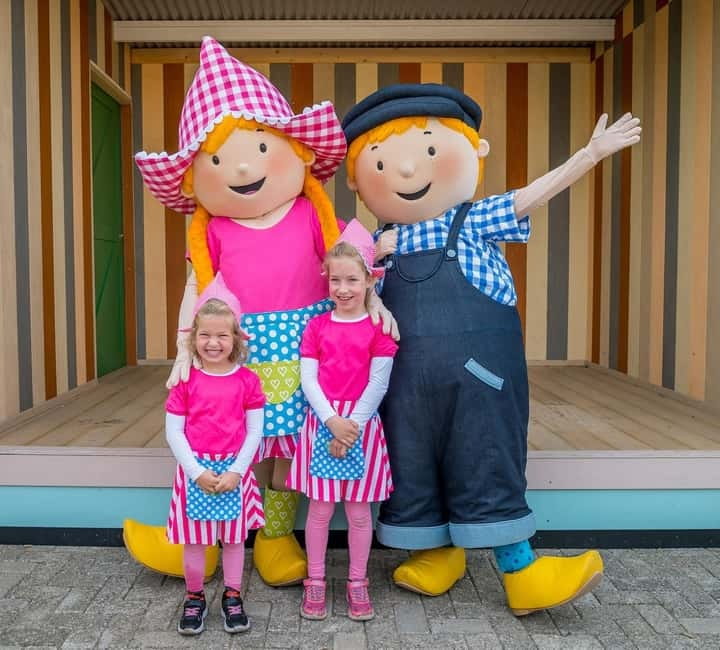 Groot-Ammers: Adventure Farm Molenwaard Entry Ticket - Tractor rides and farm rides: why the attractions work for families