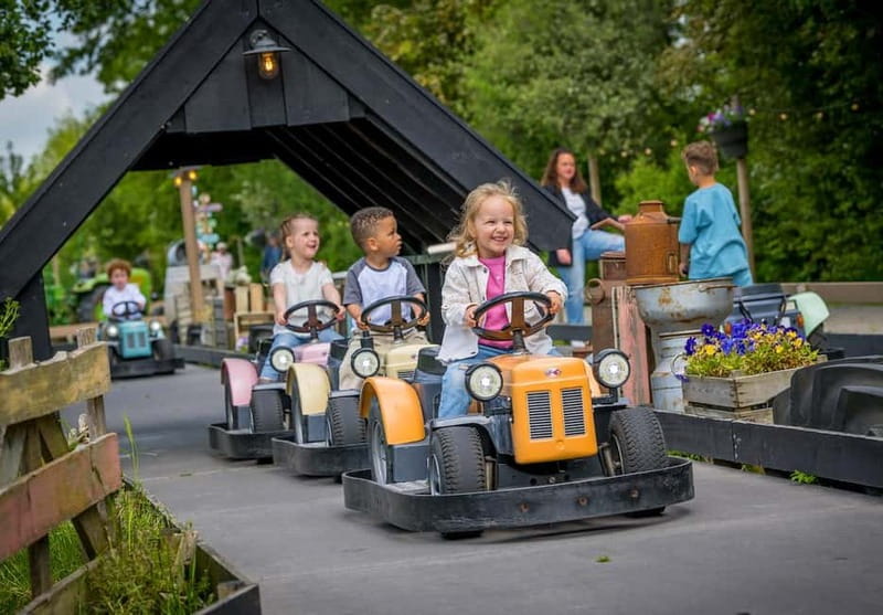 Groot-Ammers: Adventure Farm Molenwaard Entry Ticket - Dutch crafts and the windmill theme: learning without lectures