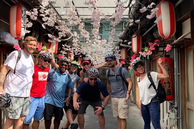 Guided Bike Tour to a Green Tea Farm in Shizuoka (not e-bikes) - The Tea Farm Arrival: Photos, Farmer Talk, and a 150-Year-Old House