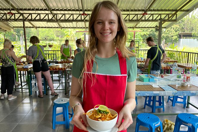 Half-Day Thai Cooking Class at Organic Farm in Chiang Mai - Getting from Chiang Mai city to the farm kitchen without the hassle