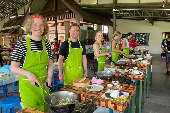 Half-Day Thai Cooking Class at Organic Farm in Chiang Mai - The market stop: your shortcut to understanding Thai flavors