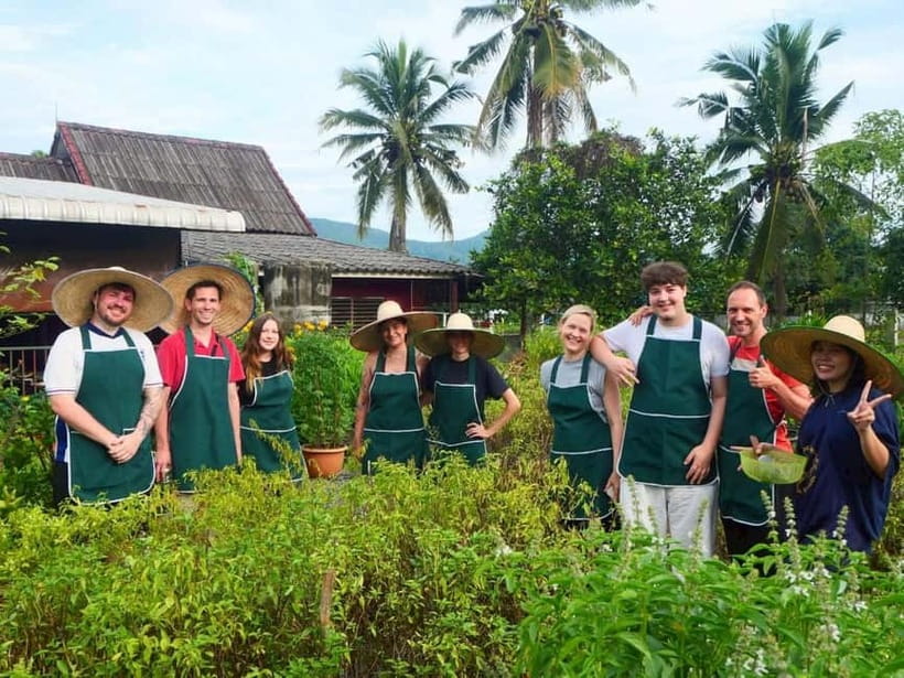 Half-Day Thai Cooking Class on a Local Farm Near Chiang Mai - Who Should Book This Cooking Class?