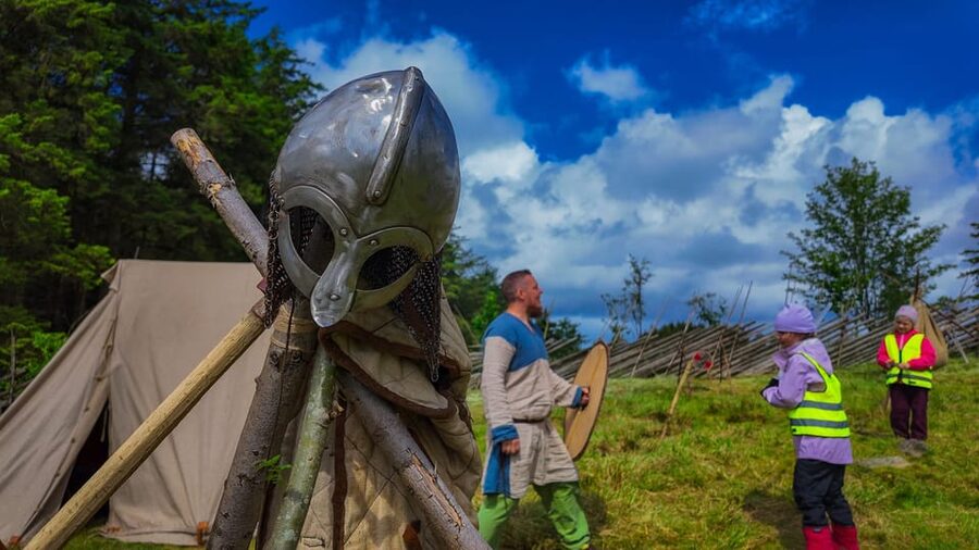 Haugesund Viking Cruise - The Viking Farm and Viking Planet - The Viking Farm at Avaldsnes: more than a quick photo stop
