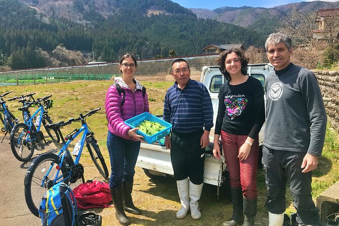Hida Private E-Bike Tour with Premium Lunch and Farm Experience - Riding comfort and what to bring (the stuff the listing can’t cover)