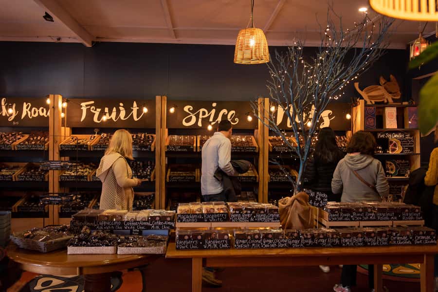 Hidden Gems Margaret River: Authentic Wine & Farm Experience - Morning at the Farm: Emus, Alpacas, and Scones That Start You Right
