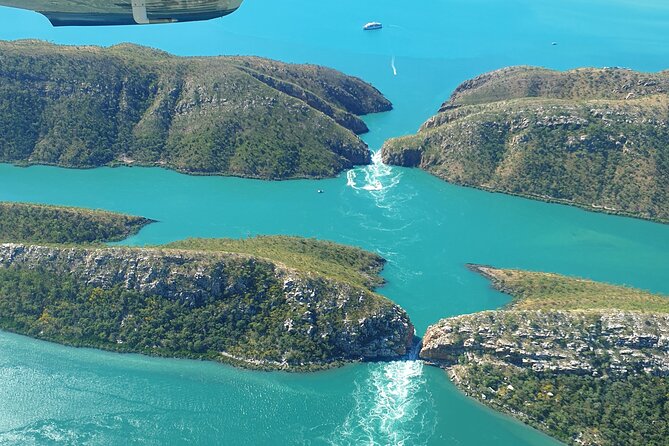 Incredible Islands Tour - Horizontal Falls & Cygnet Bay Pearl Farm - In the air over West Kimberley: what you’re really buying