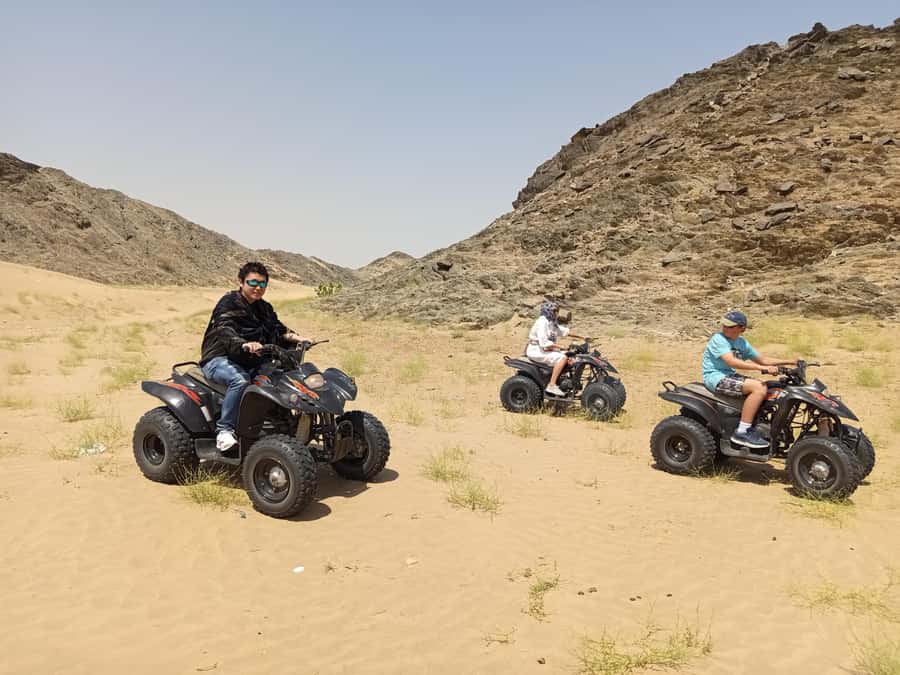 Jeddah Desert Safari: Quad Biking, Camel Farm & Sunset Views - The camel farm stop: a calm pause between speed and photos