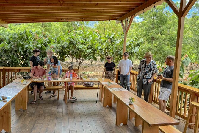Kamananui Cacao Orchard Tour - Getting to the meeting point: Farrington Hwy, gravel roads, and muddy shoes